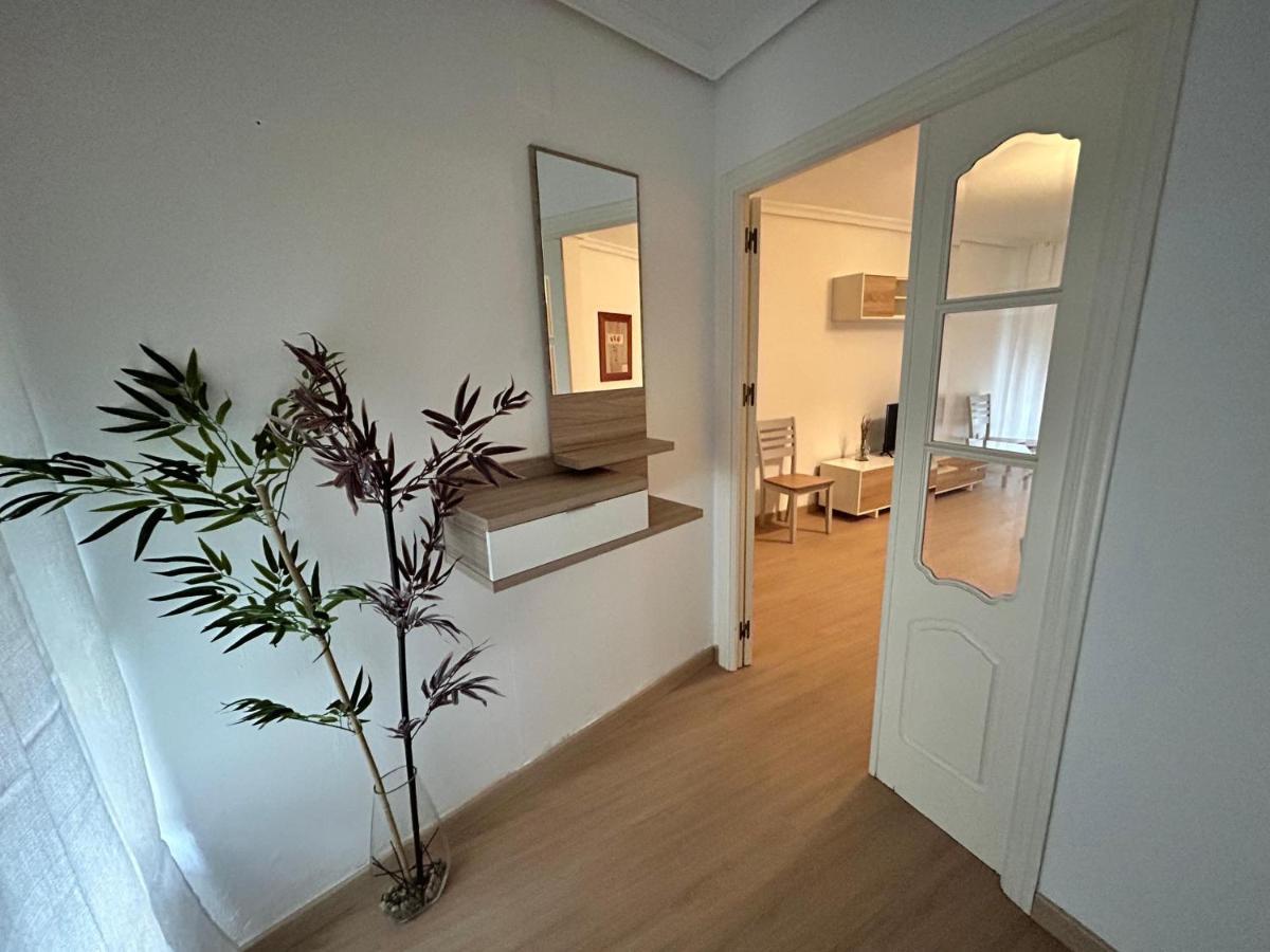 Apartamento Plaza Santa Lucia Renovado Febrero 2025 Seville Luaran gambar